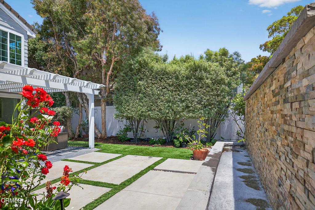 676 Pacific Cove Drive