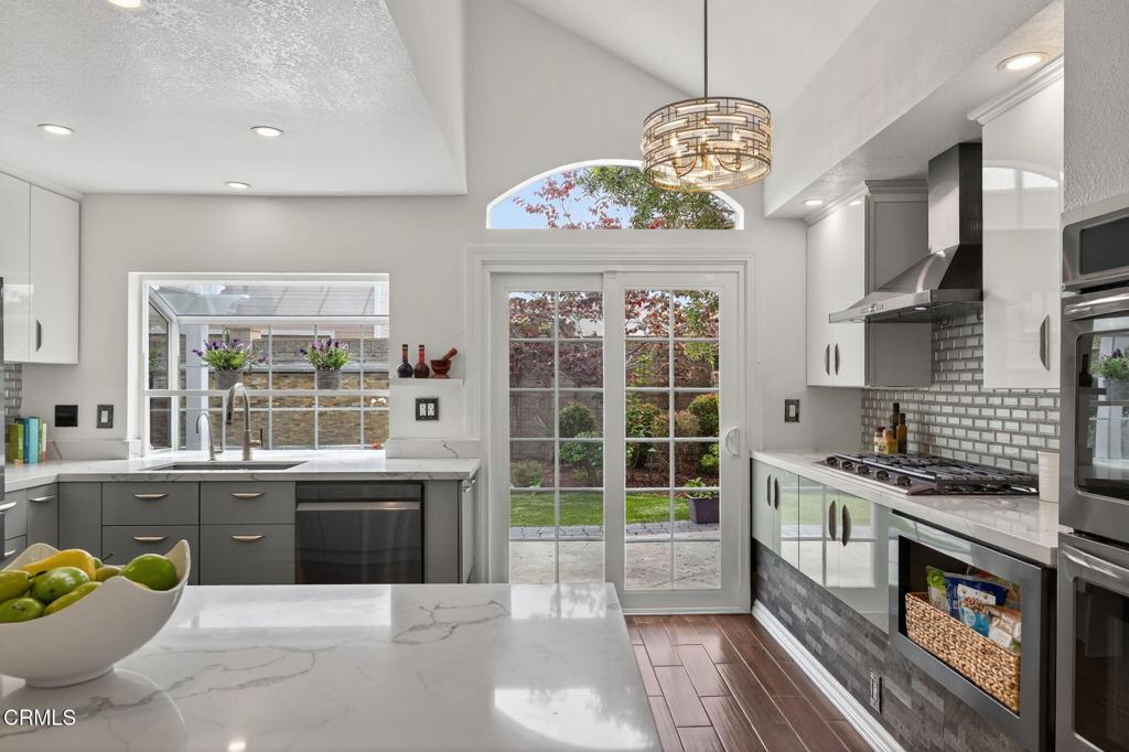 676 Pacific Cove Drive