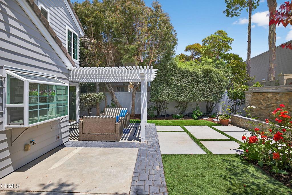 676 Pacific Cove Drive