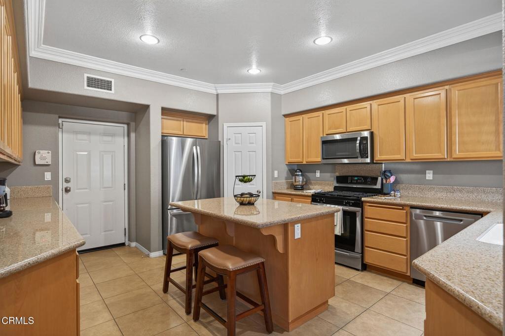 3112 London Lane
