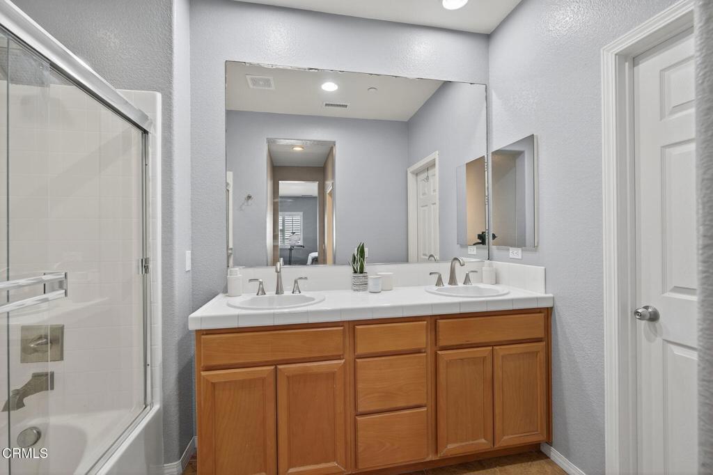 3112 London Lane
