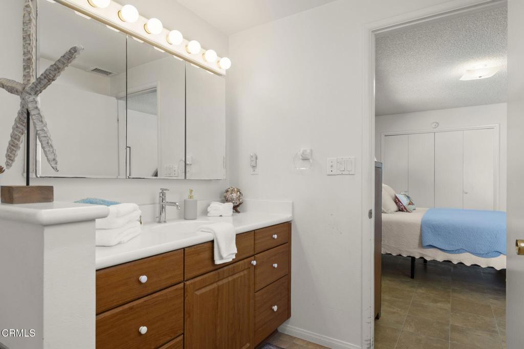 4907 Island View Street