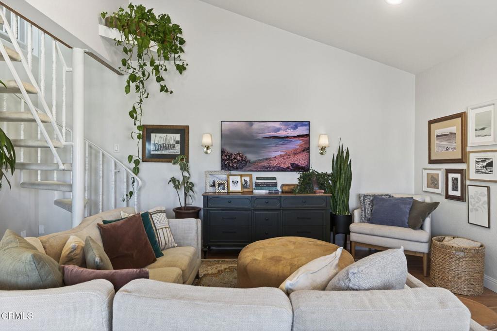 5463 Driftwood Street