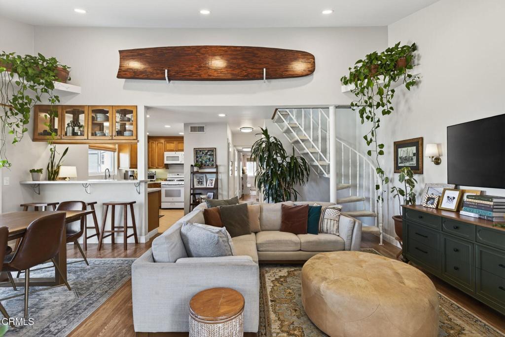 5463 Driftwood Street