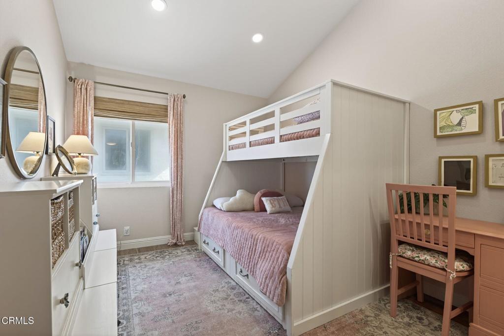 5463 Driftwood Street