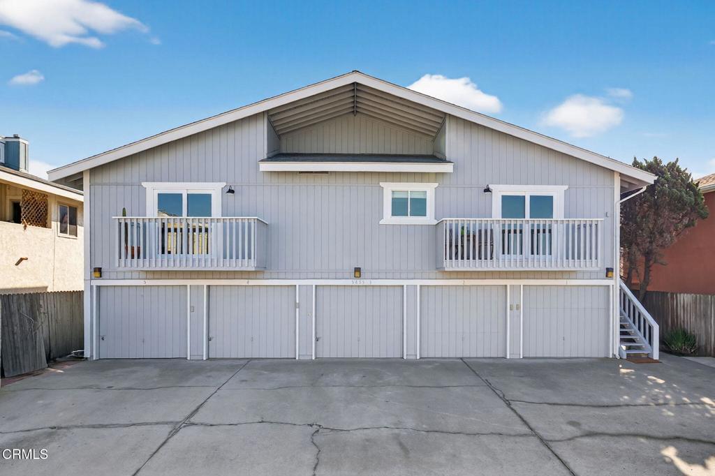 5463 Driftwood Street