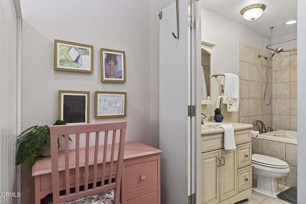 5463 Driftwood Street