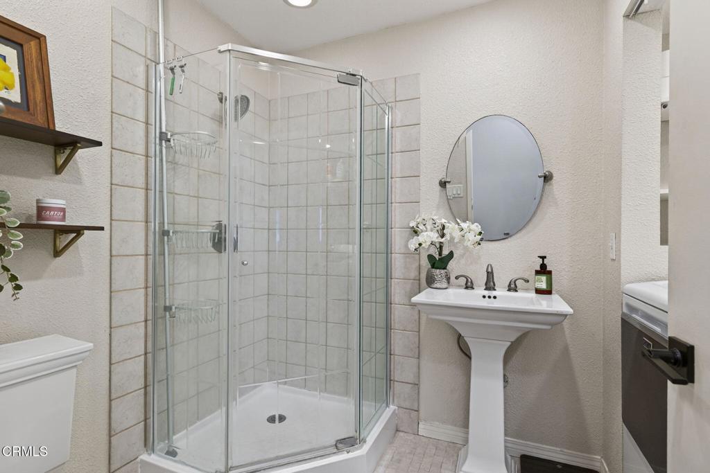 5463 Driftwood Street