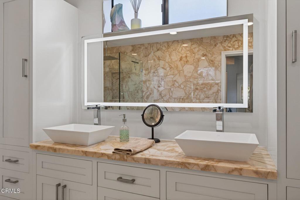 3712 Via Pacifica Walk