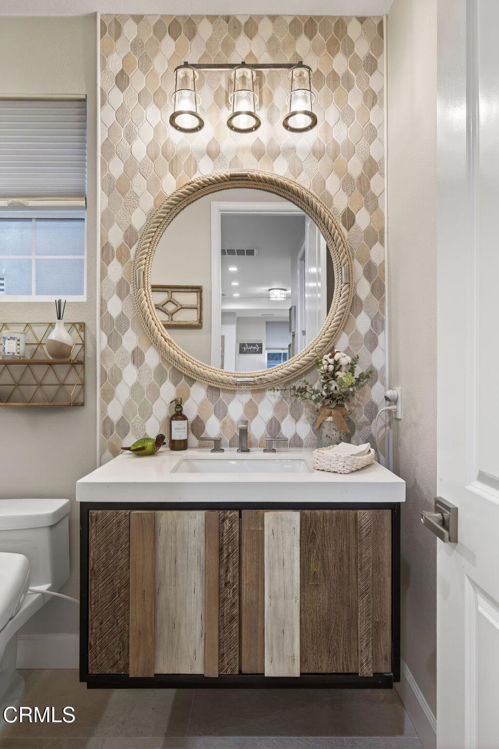 4045 Harbour Island Lane