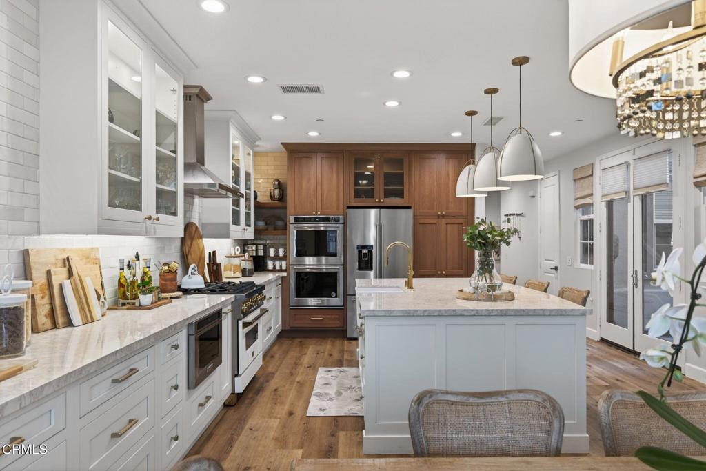 4045 Harbour Island Lane