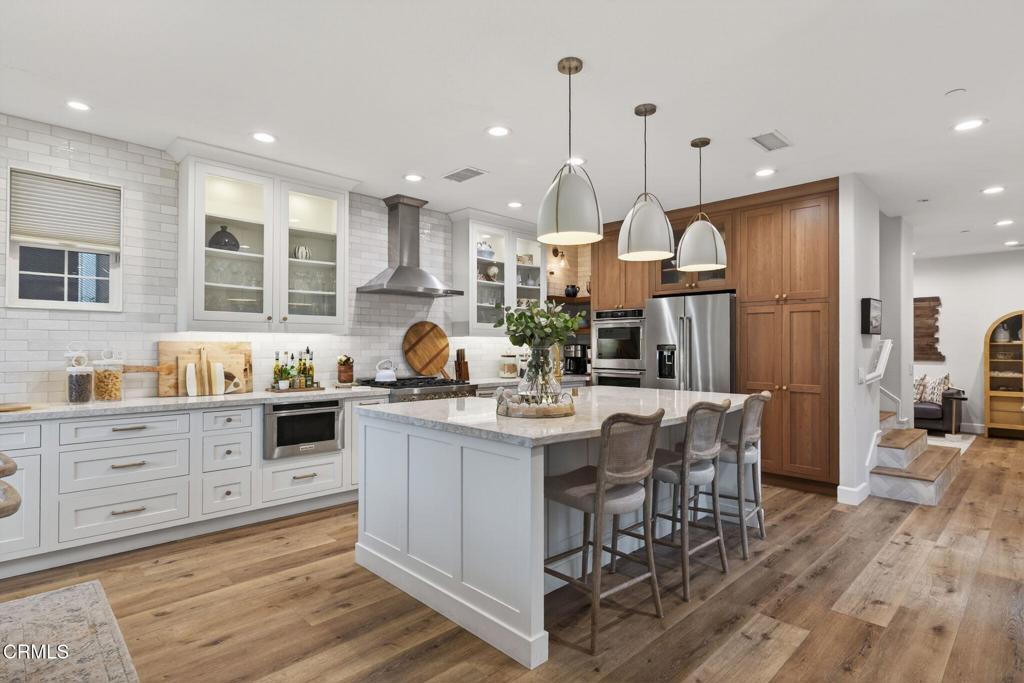 4045 Harbour Island Lane