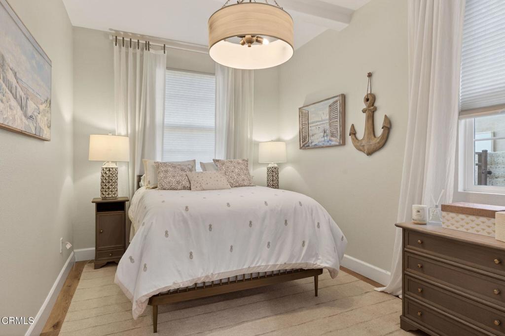 4045 Harbour Island Lane