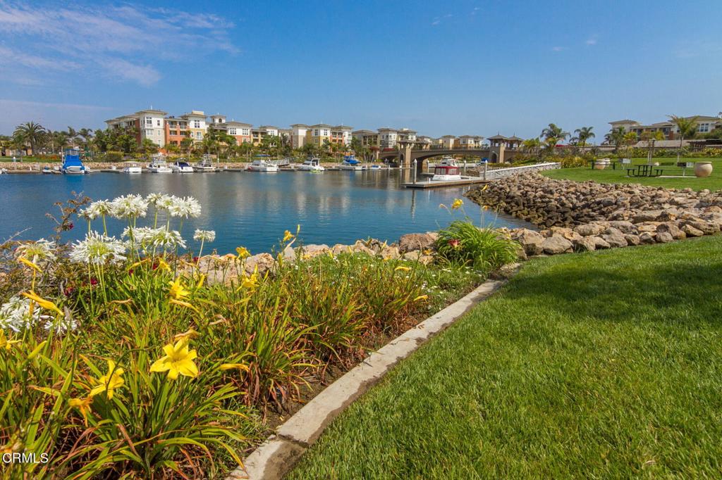 4045 Harbour Island Lane