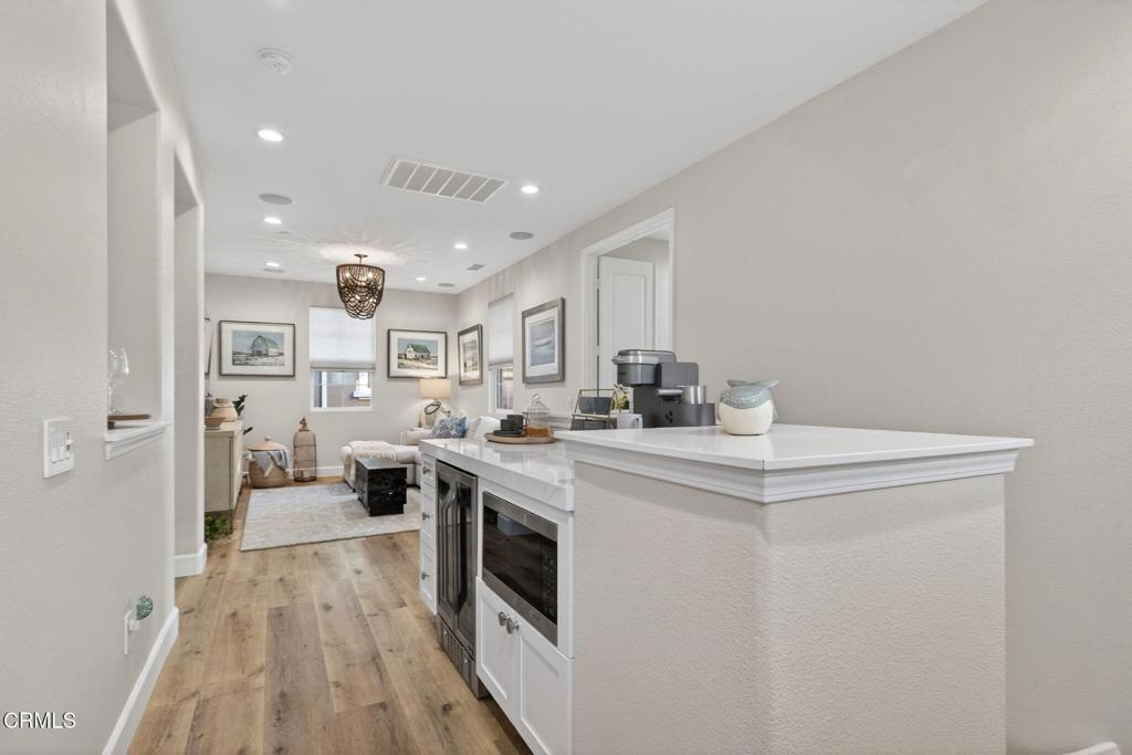 4045 Harbour Island Lane