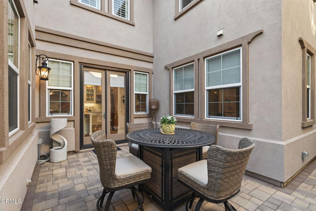 4045 Harbour Island Lane