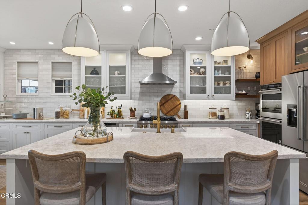 4045 Harbour Island Lane