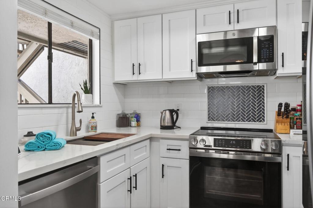 2955 Harbor Boulevard