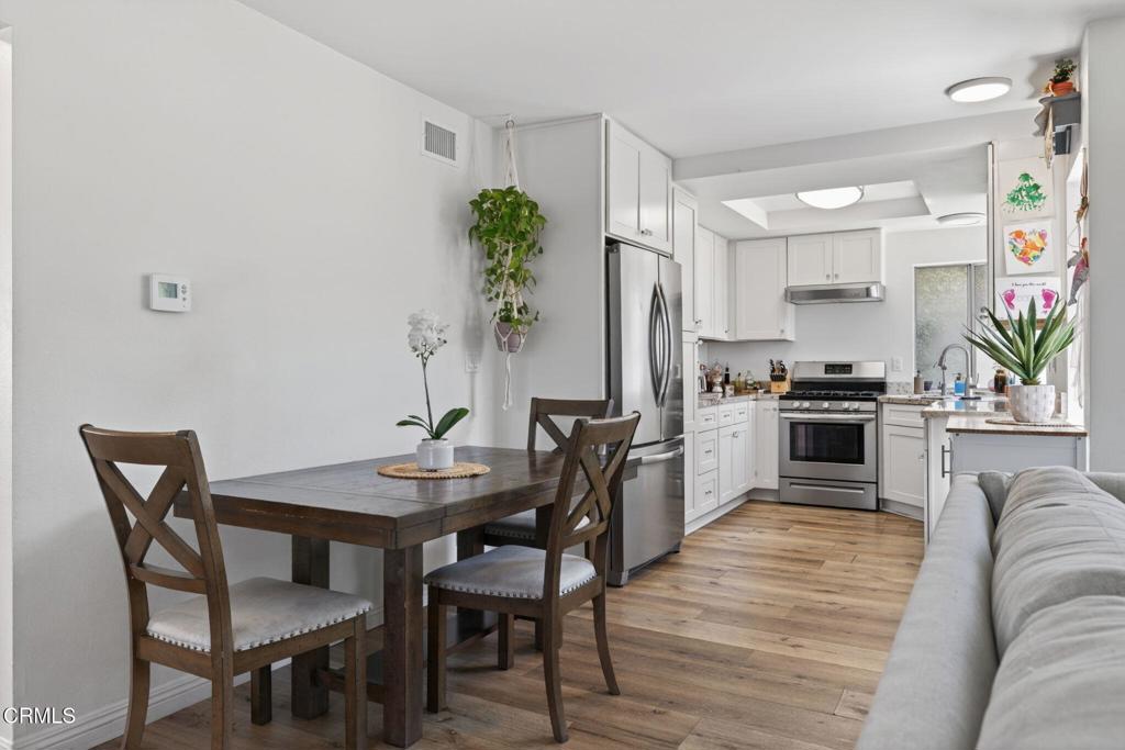 6025 Sparrow Street