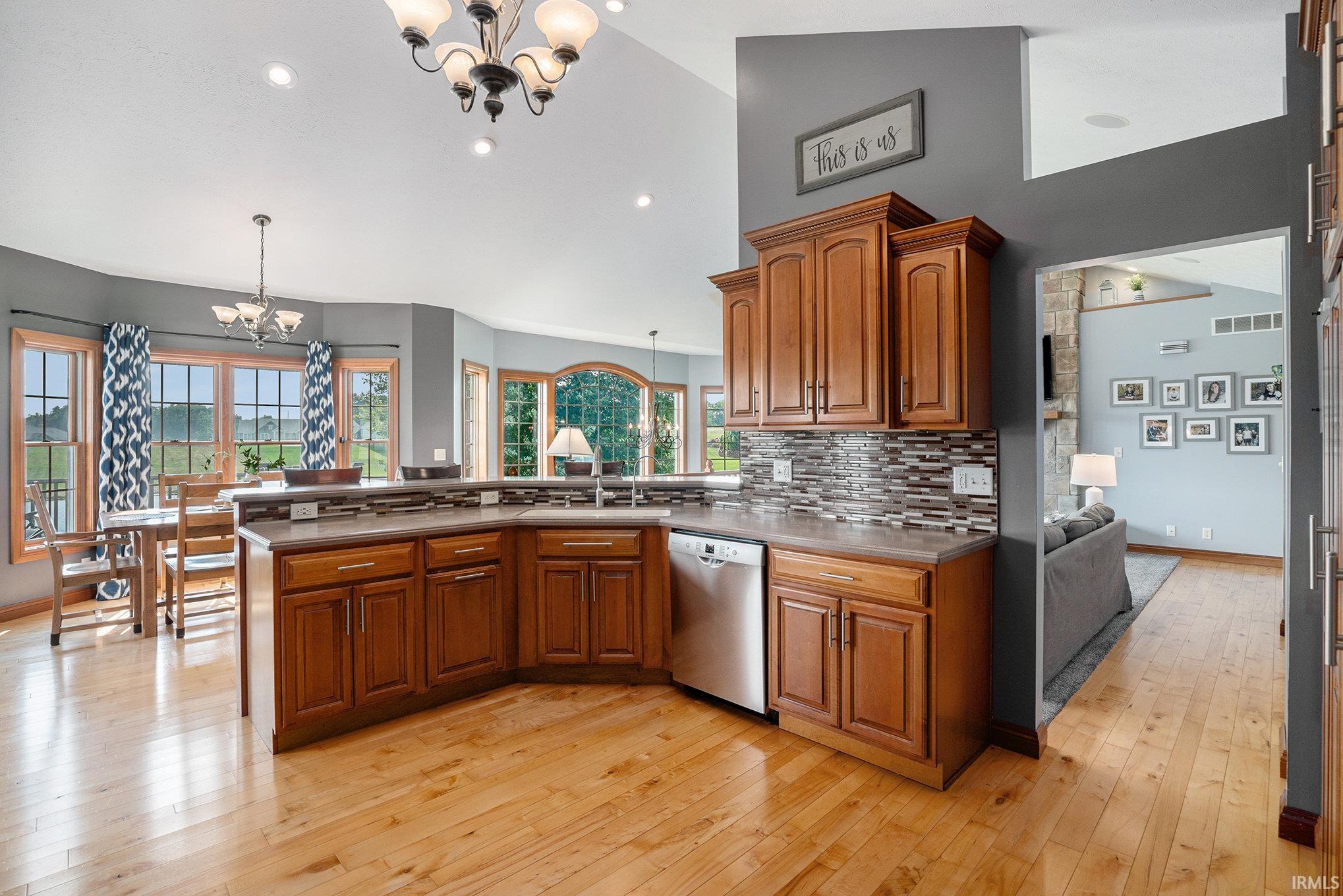 11334 Fishers Pond