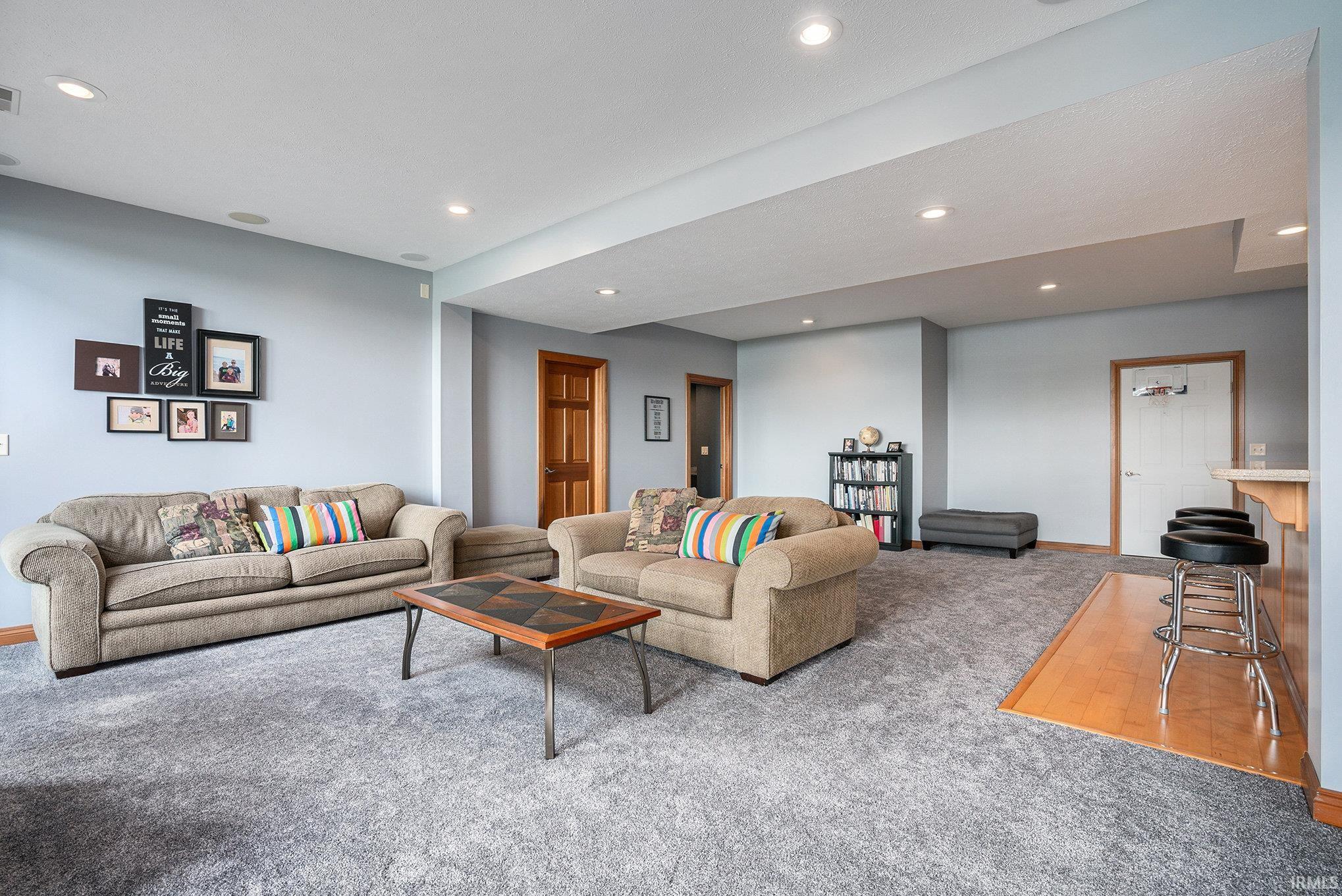 11334 Fishers Pond