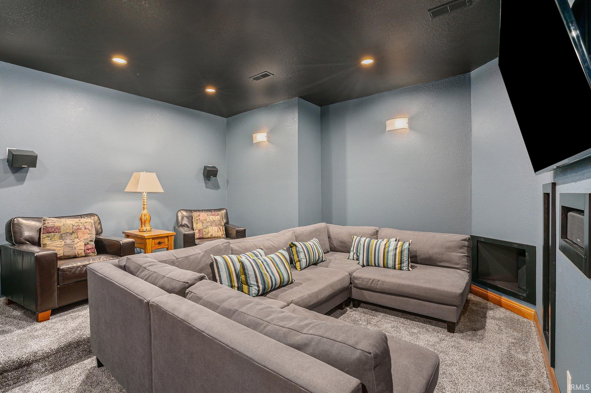 11334 Fishers Pond
