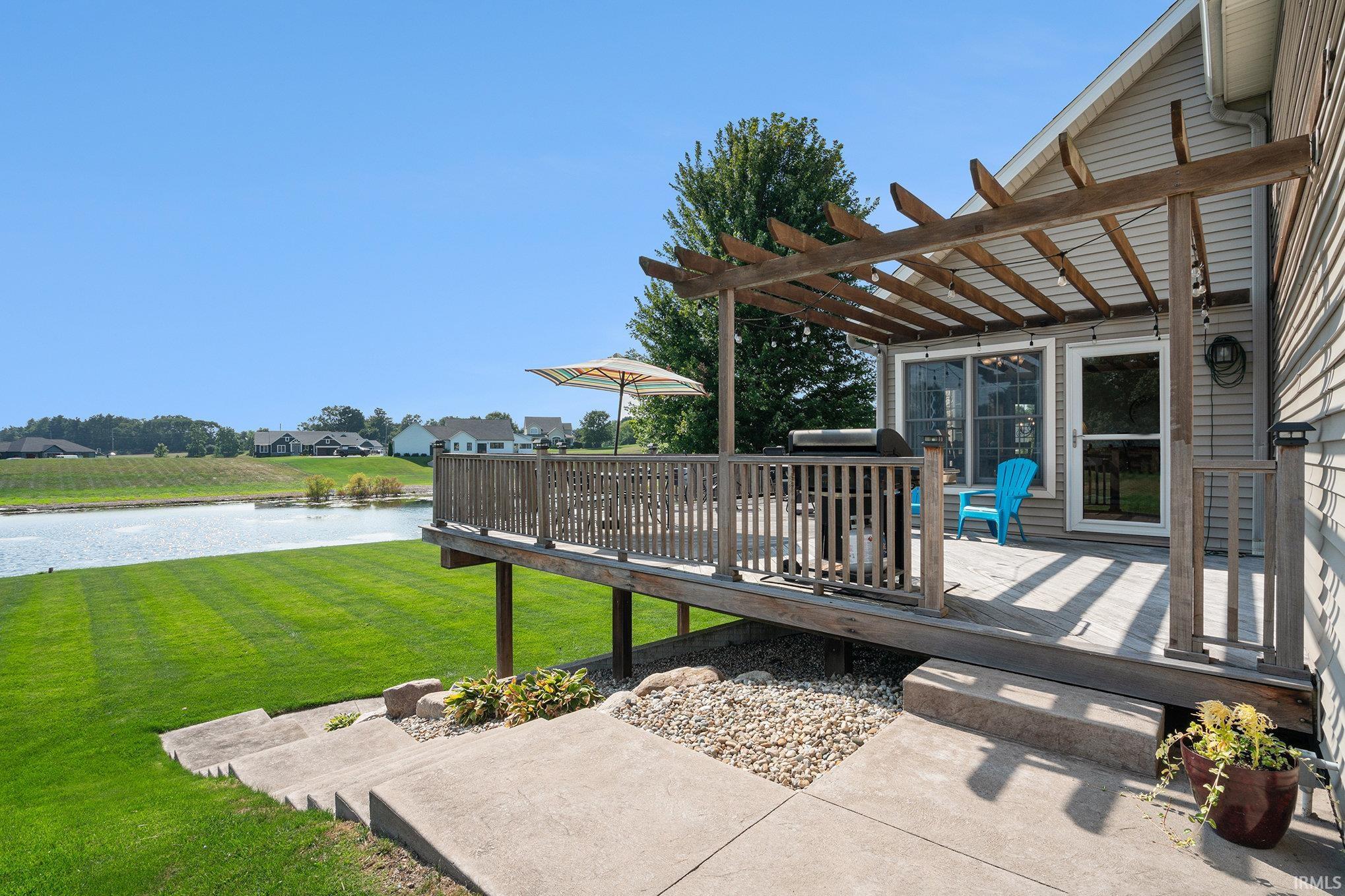 11334 Fishers Pond