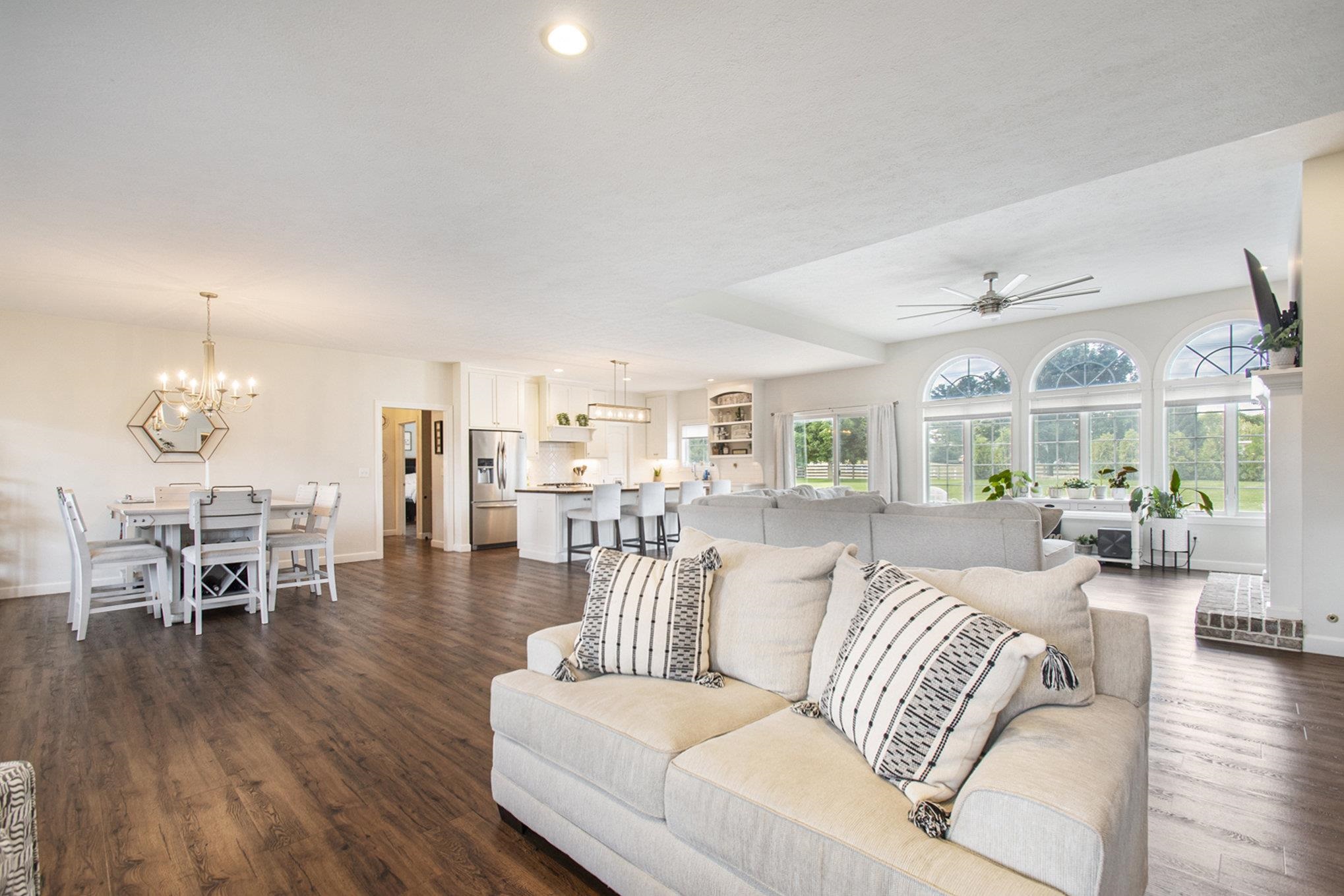 11305 Echo Valley