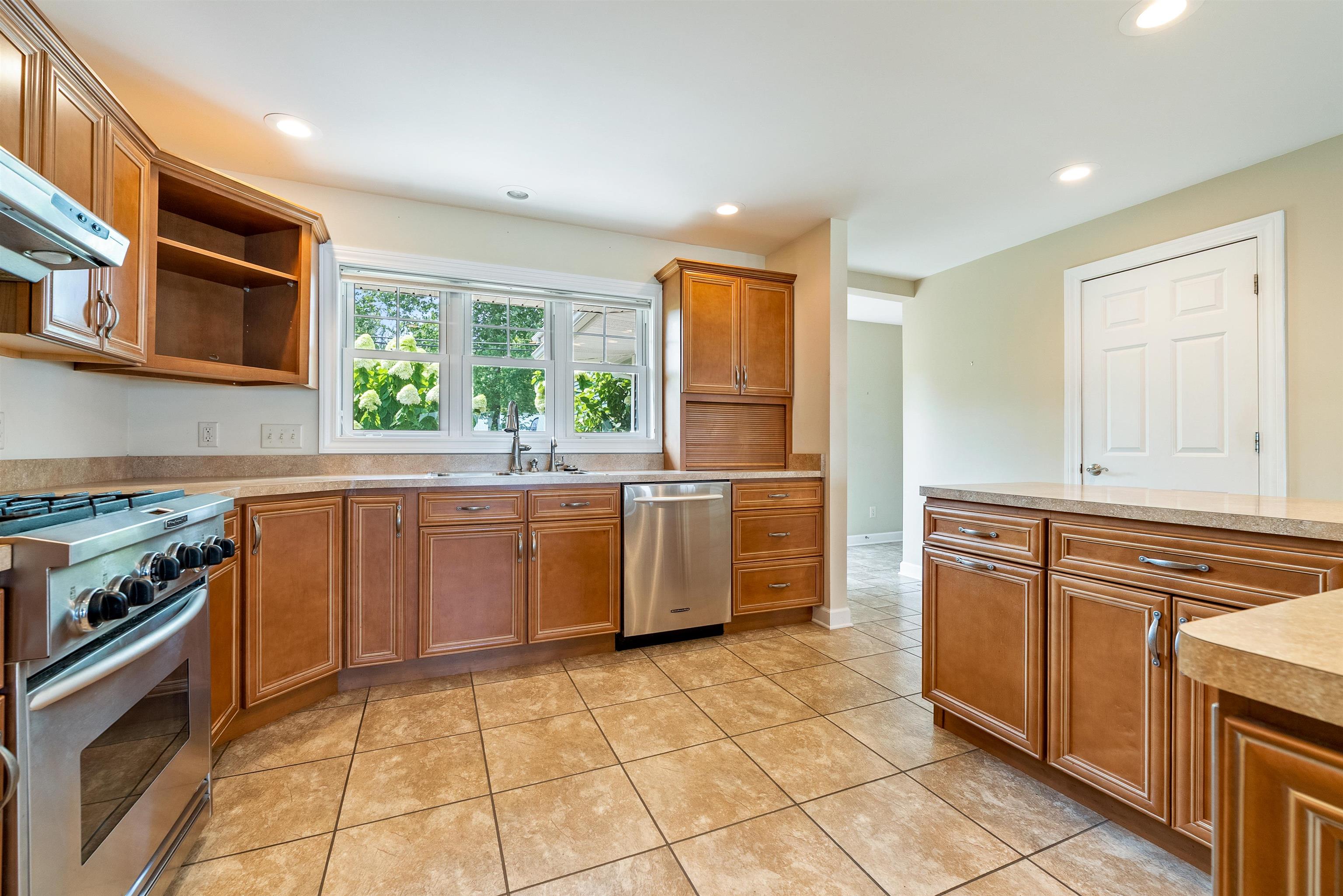 6592 E Waco Drive