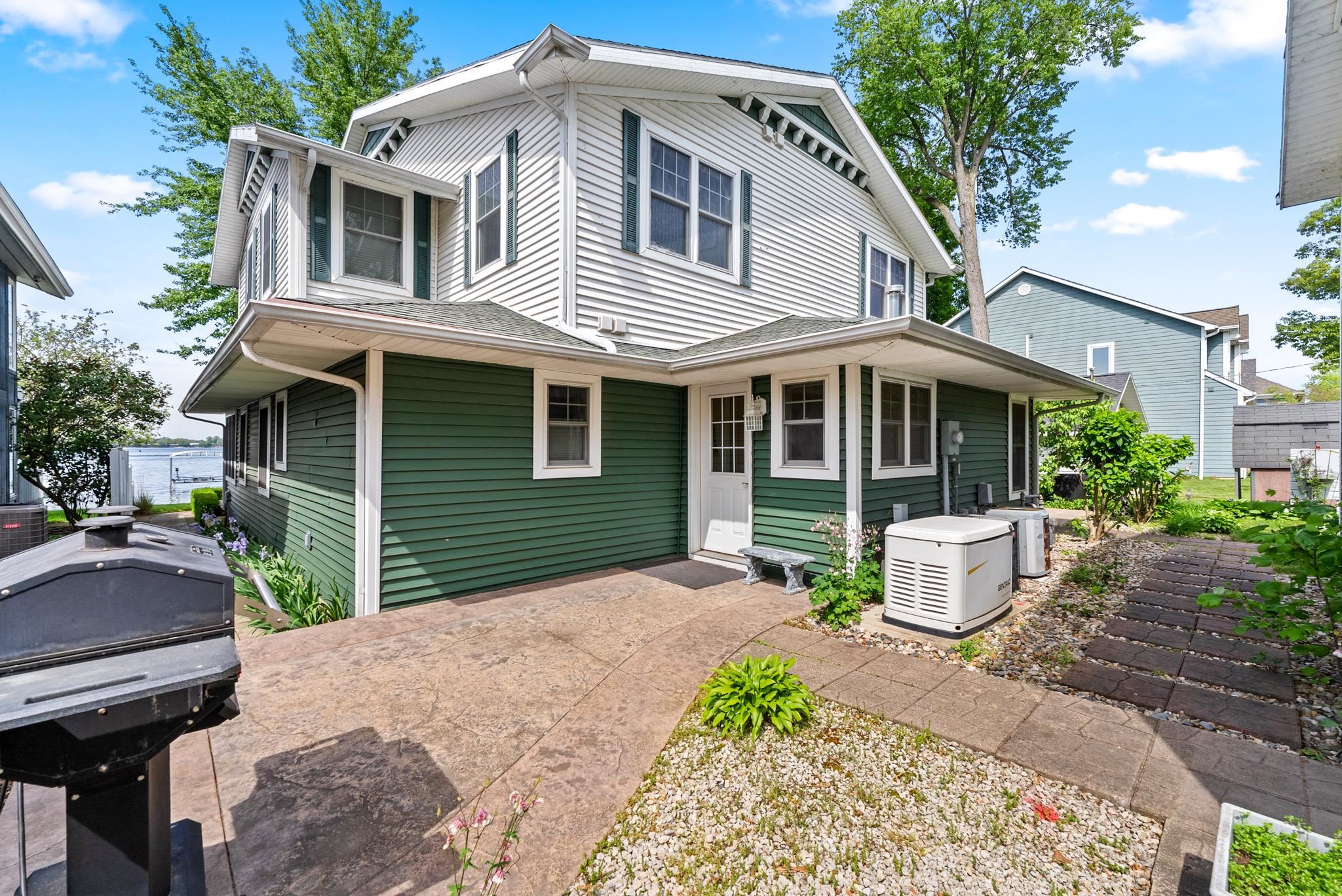 6592 E Waco Drive