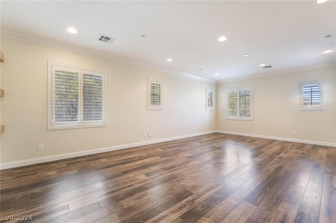 2076 Danzinger Place