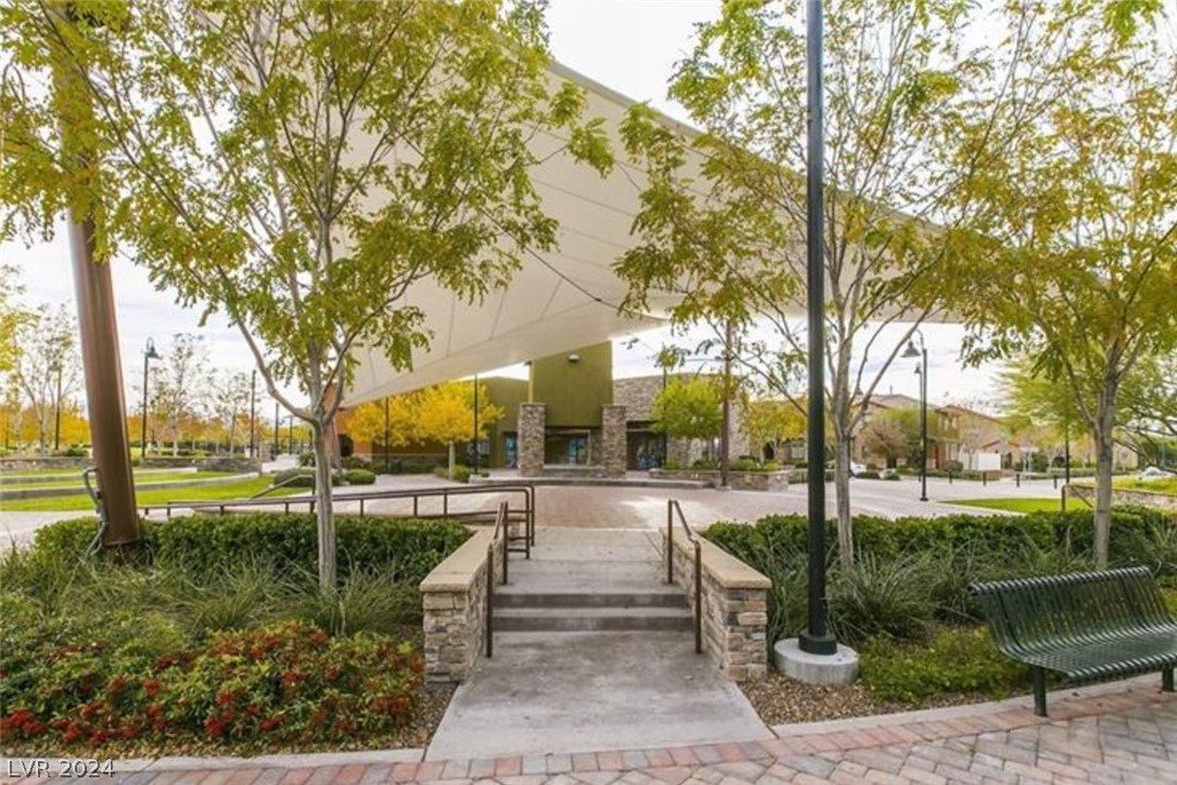 2076 Danzinger Place