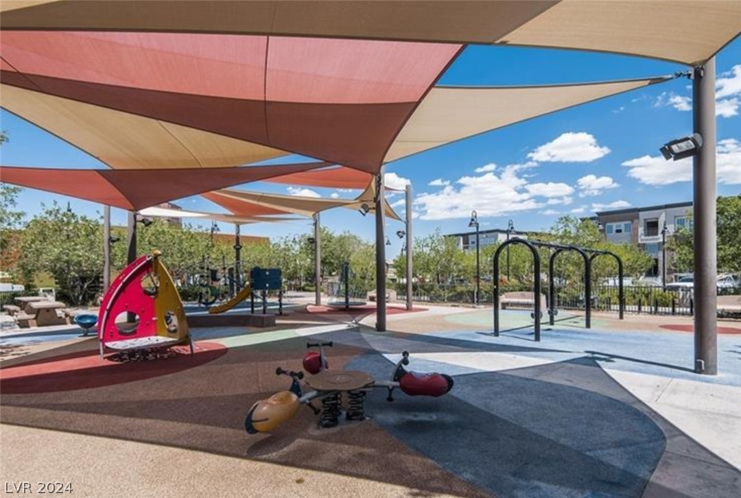 2076 Danzinger Place