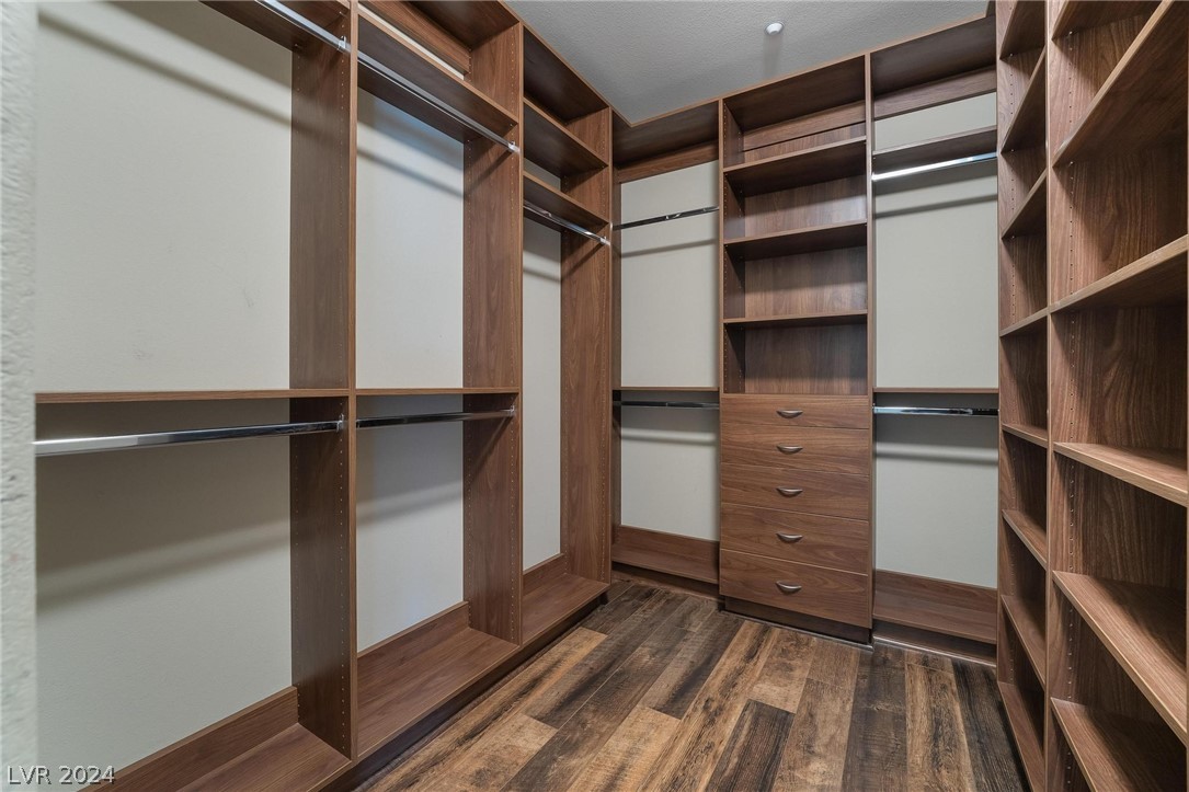 2076 Danzinger Place