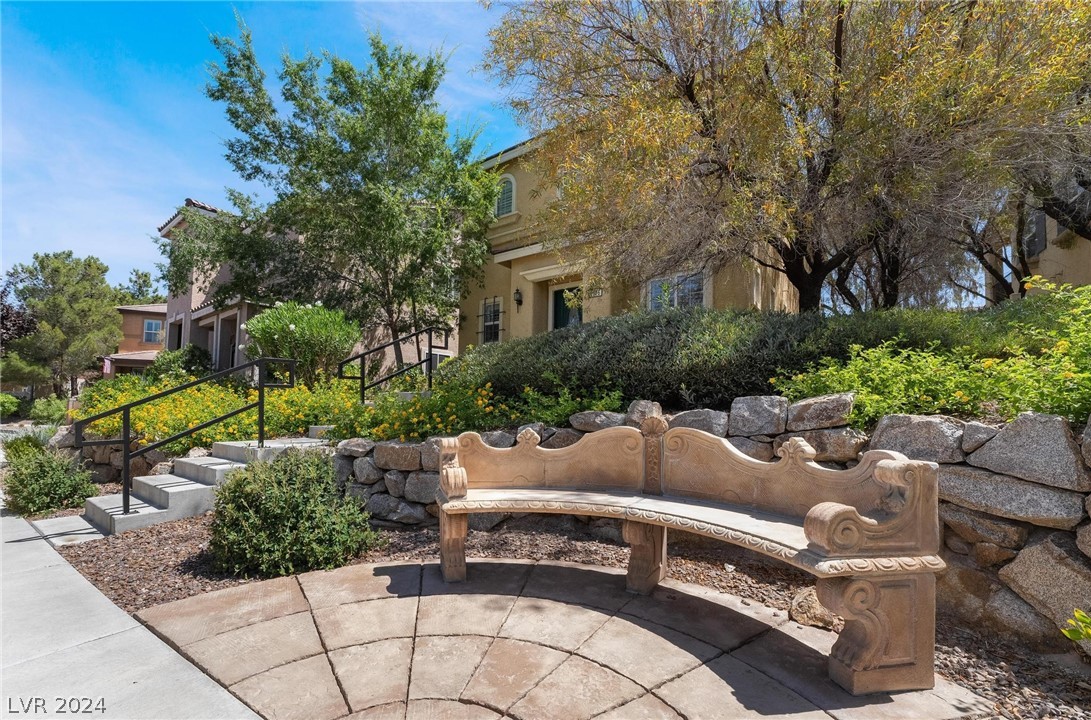 2076 Danzinger Place