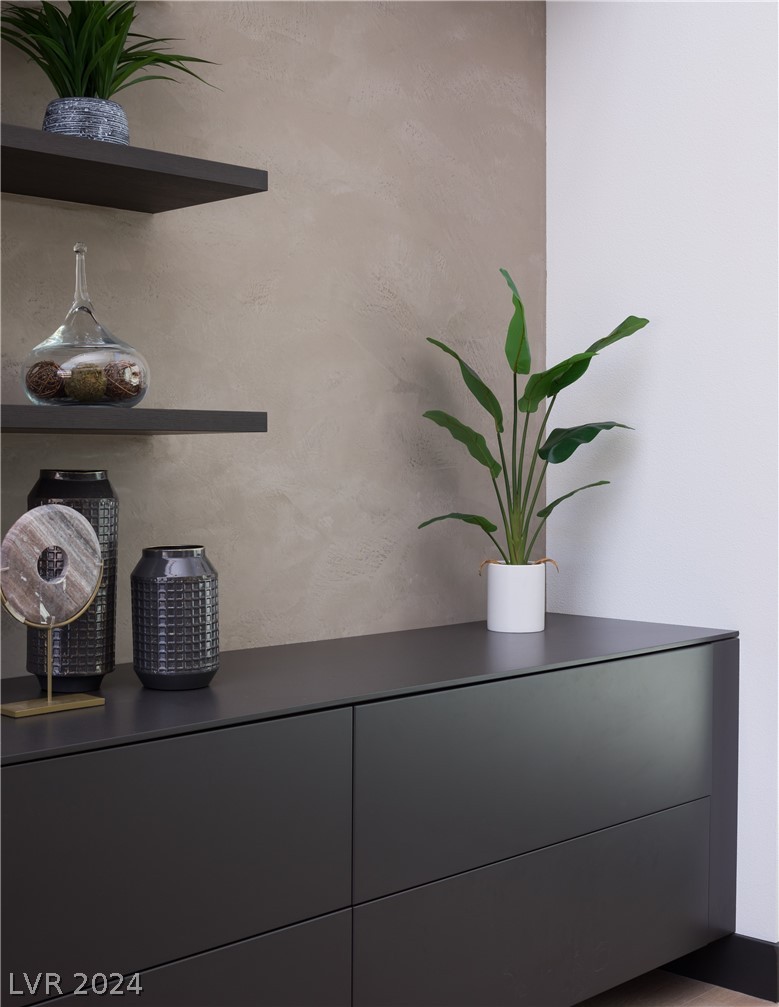 16 Canyon Shores Place