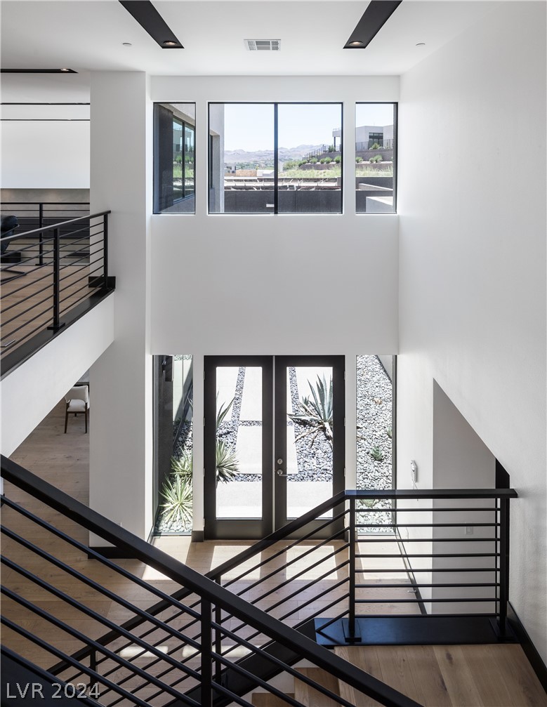 16 Canyon Shores Place