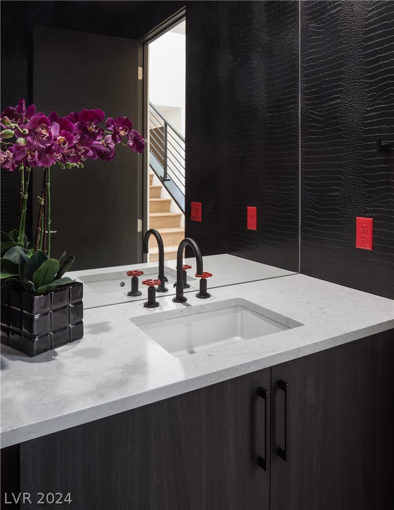 16 Canyon Shores Place