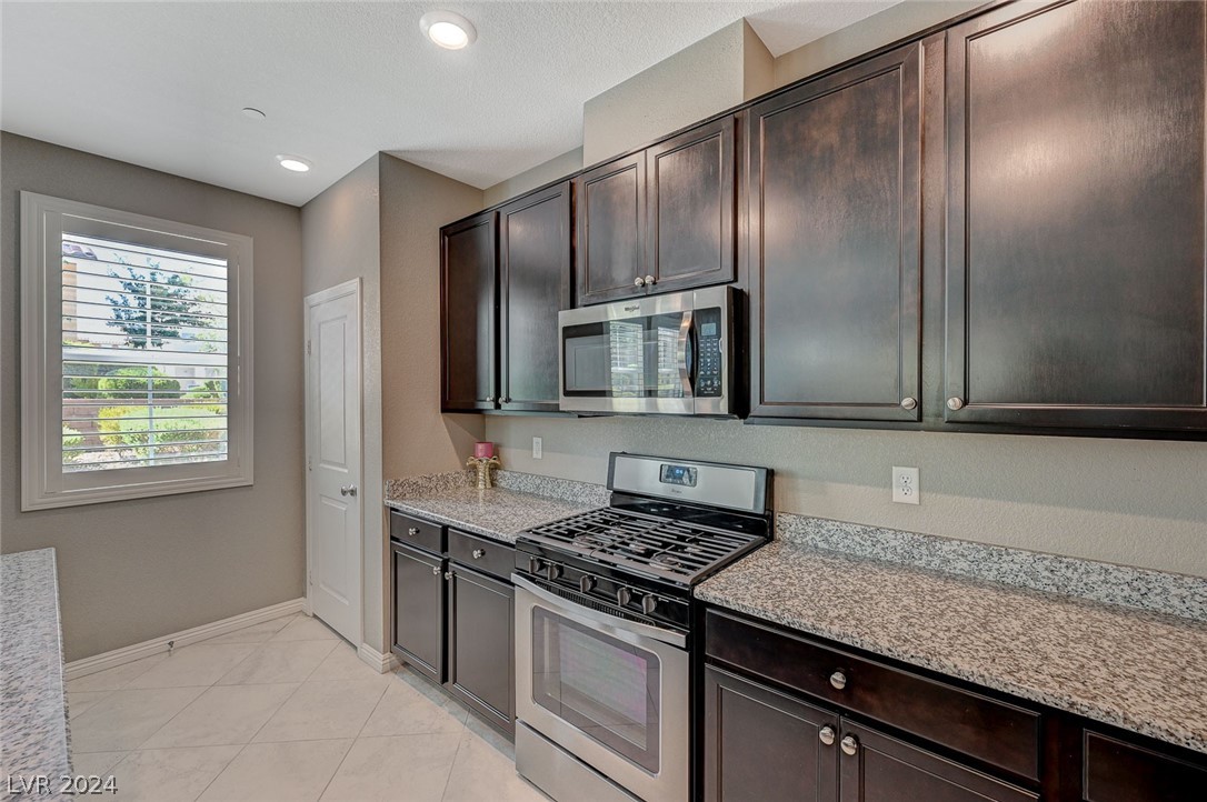 2257 Perugia Point Walk