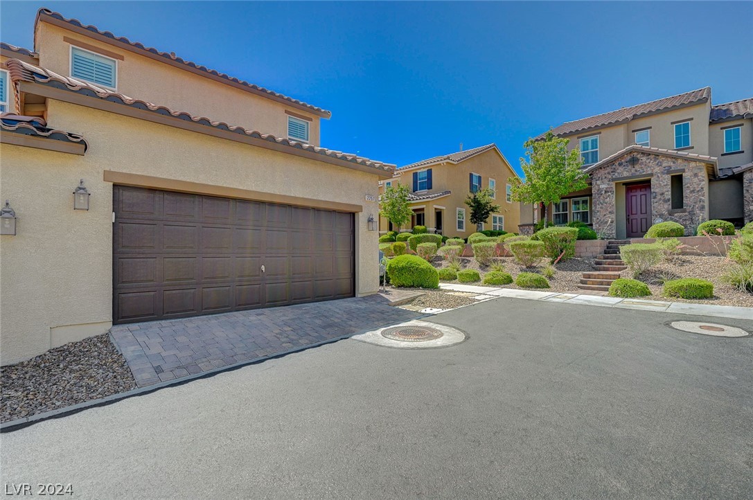 2257 Perugia Point Walk