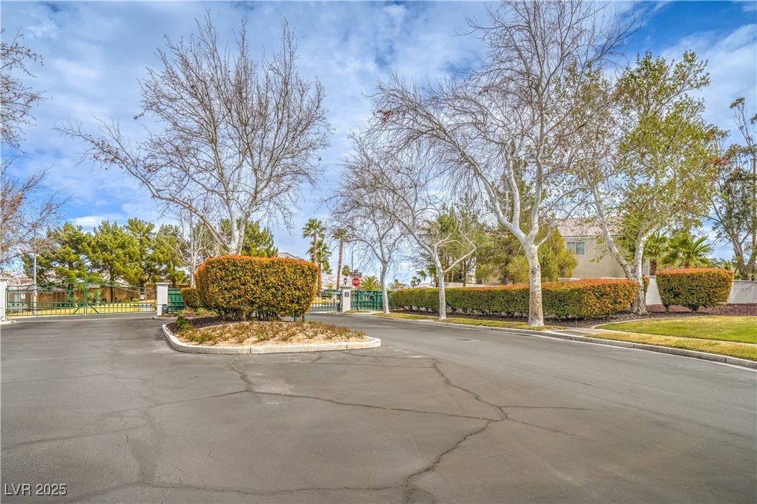 2501 Foxmoore Court