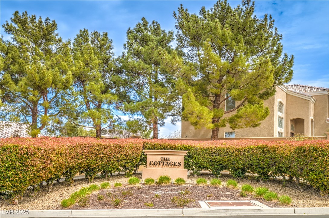 2501 Foxmoore Court