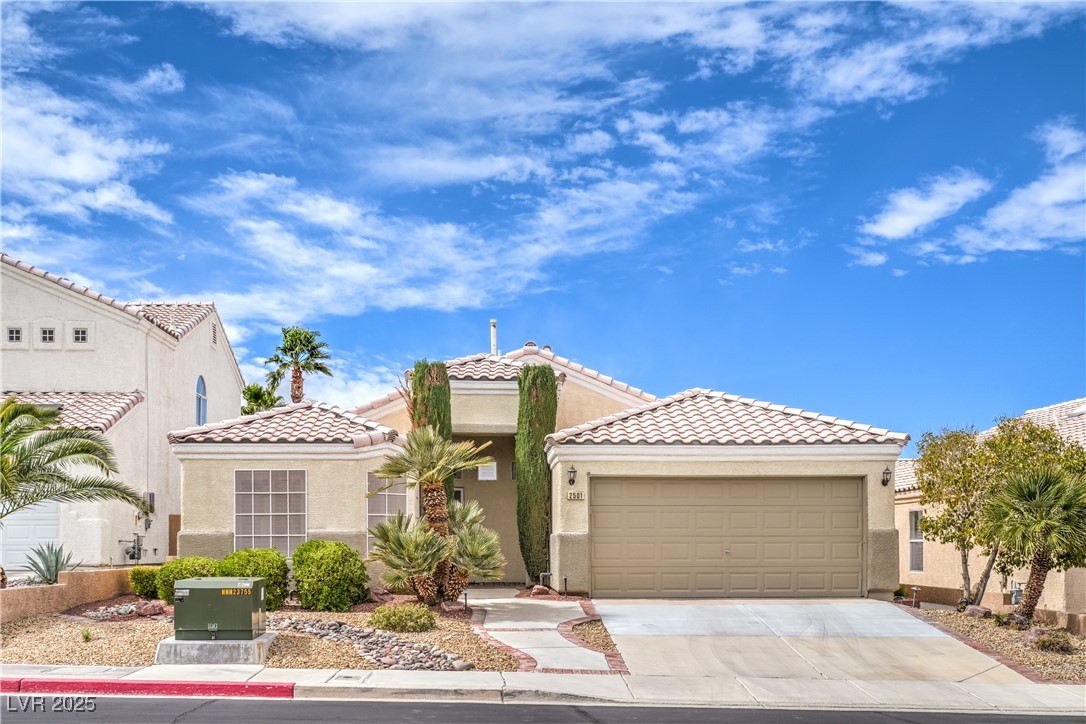 2501 Foxmoore Court