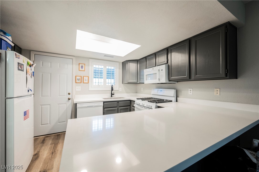 595 Sellers Place