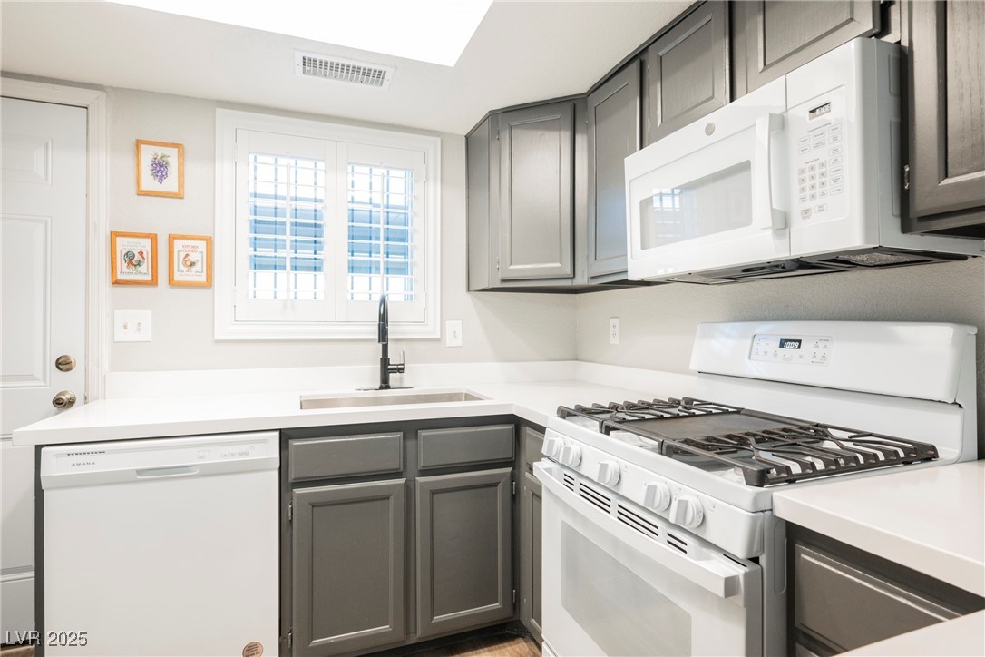595 Sellers Place