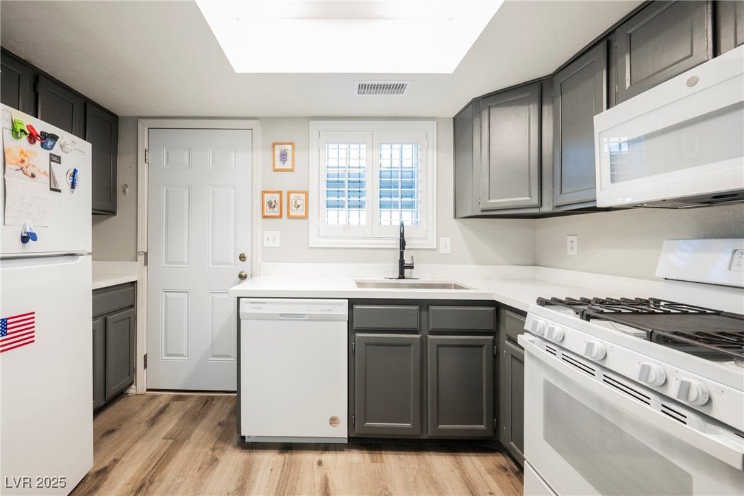 595 Sellers Place