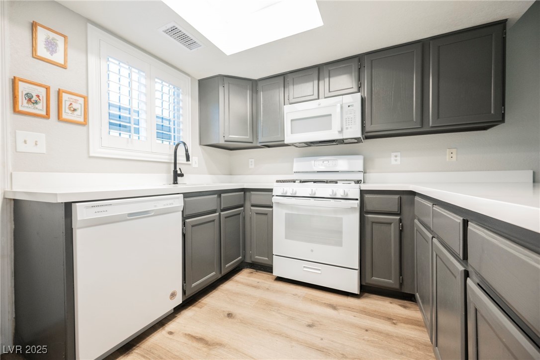 595 Sellers Place