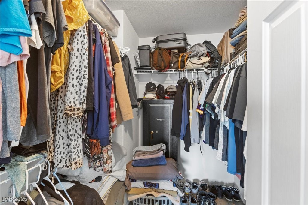 2511 Stanwood Avenue