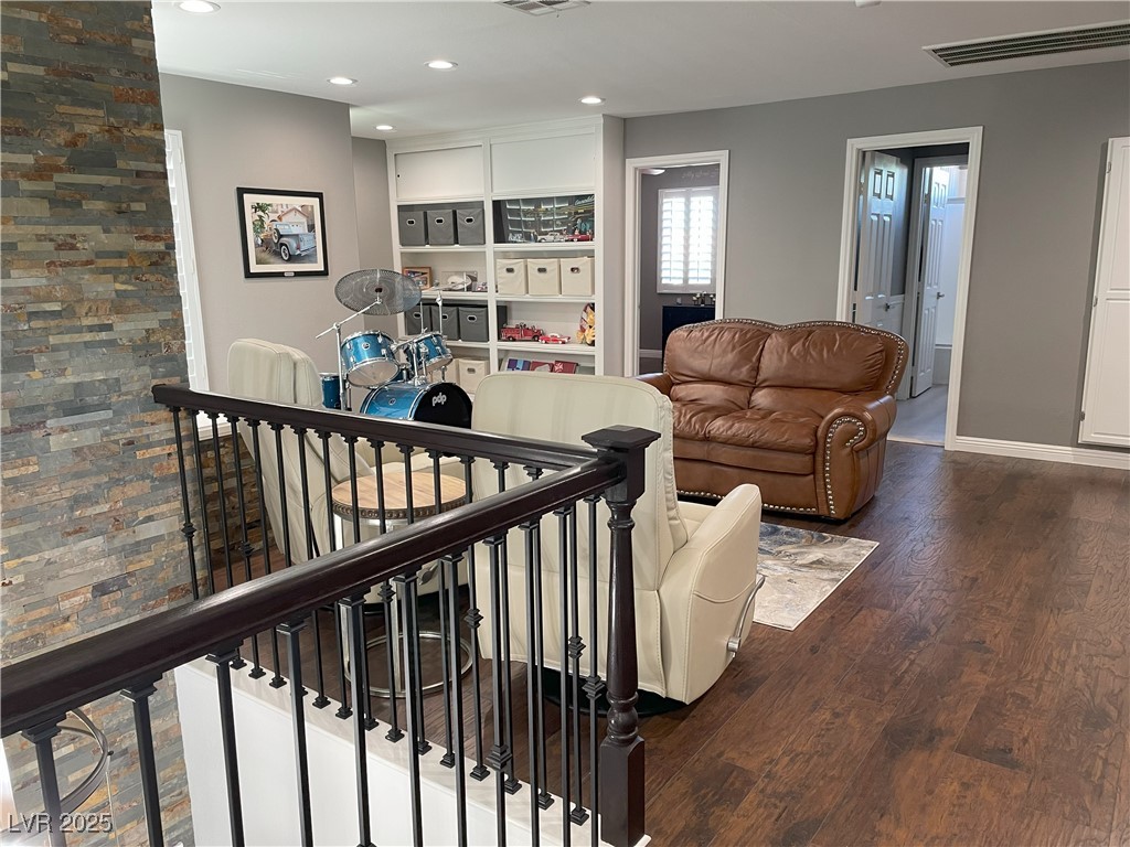 314 Lindbrook Street