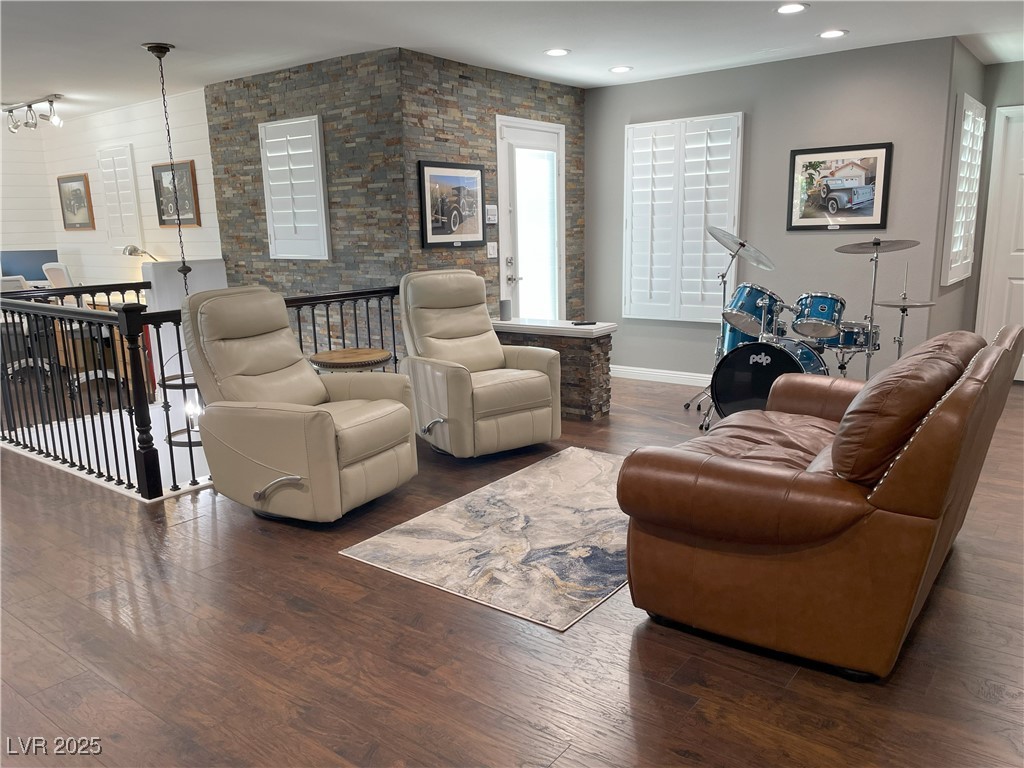 314 Lindbrook Street